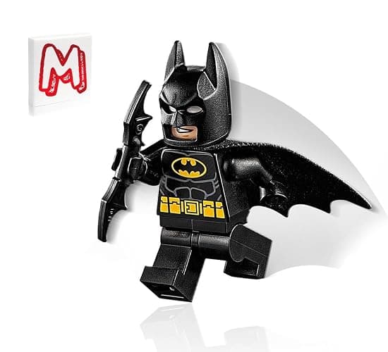 LEGO Super Heroes DC Batman Minifigure - Batman (in Black Suit with Batcape and Bat-a-rang) Junior Sets thumbnail 7