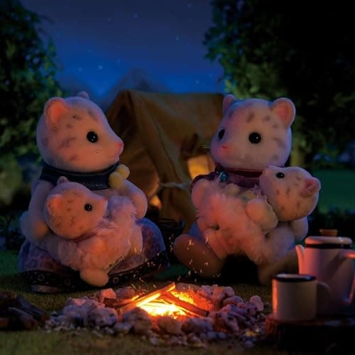 Sylvanian Families - 5814 Snow Leopard Family, Playset with Animal Figure, Velvety Animal Figures, Leopards, Toys for Children Aged 3 and Up thumbnail 7
