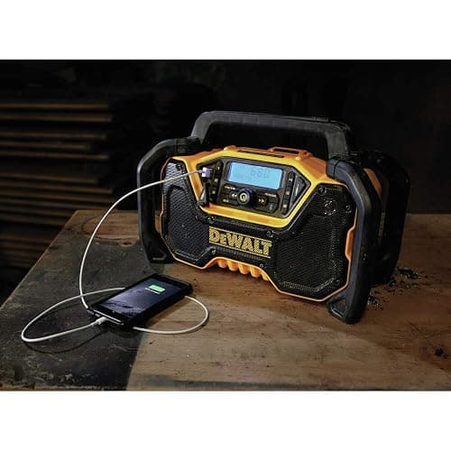 DEWALT 12V/20V MAX Portable Bluetooth Radio, Cordless, 100 ft Range, 3.5” Subwoofers, Jobsite (DCR028B) thumbnail 7