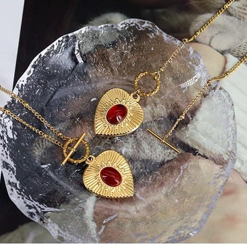 UniLogue Retro Vintage Radial Pattern Love Heart Red Agate OT Buckle Necklace Women's Easy-Matching Casual Necklace thumbnail 8