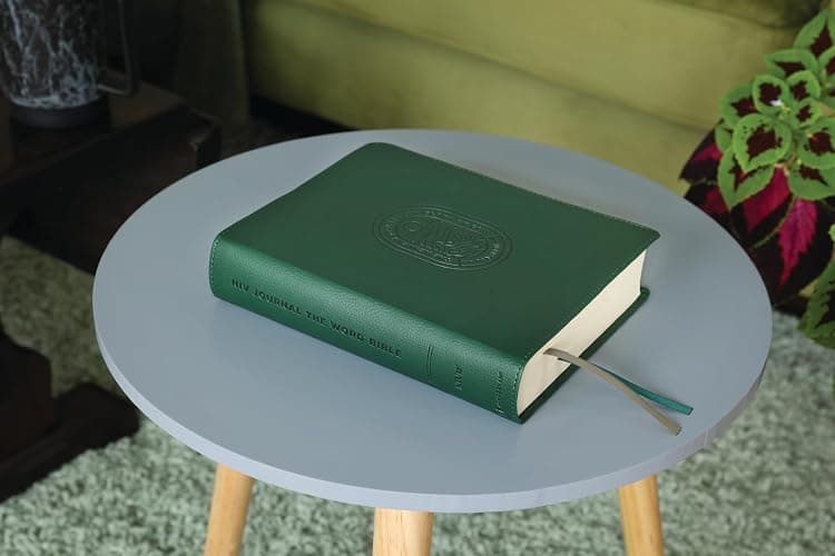 NIV, Journal the Word Bible (Perfect for Note-Taking), Leathersoft, Green, Red Letter, Comfort Print: Reflect, Take Notes, or Create Art Next to Your Favorite Verses thumbnail 2