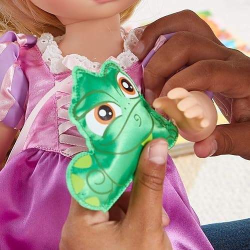 Disney Store Animators' Collection Rapunzel Doll, Tangled, 16 Inches, Includes Pascal with Molded Details, Fully Posable Toy in Satin Dress - Suitable for Ages 3+ Toy Figure thumbnail 10