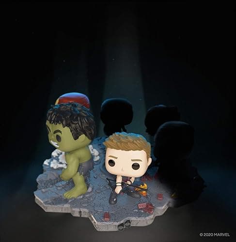 Funko Pop! Deluxe Marvel: Avengers Assemble Series - Hawkeye, Amazon Exclusive, Figure 3 of 6 - Hawkeye thumbnail 3