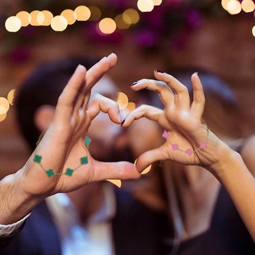 Neikafan 5 PCS Clover Bracelet Lucky Four Leaf Clover Bracelets Exquisite Simple Design Lucky Leaf Friendship Bracelets for Women Girls thumbnail 7