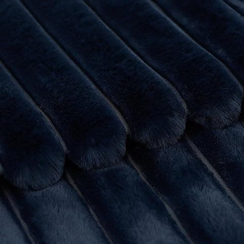 Navy blue 2 pack pillows thumbnail 4