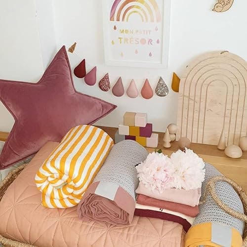 Star Shaped Throw Pillow Star thumbnail 6