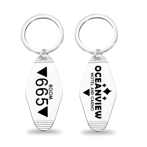 FAADBUK Video Game Gift Video Game Lover Gift Oceanview Keychain for Gamer - Image 1