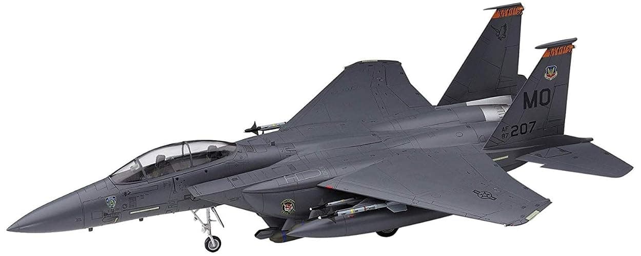 Hasegawa 1:72 Scale F-15E Strike Eagle Model - Image 1