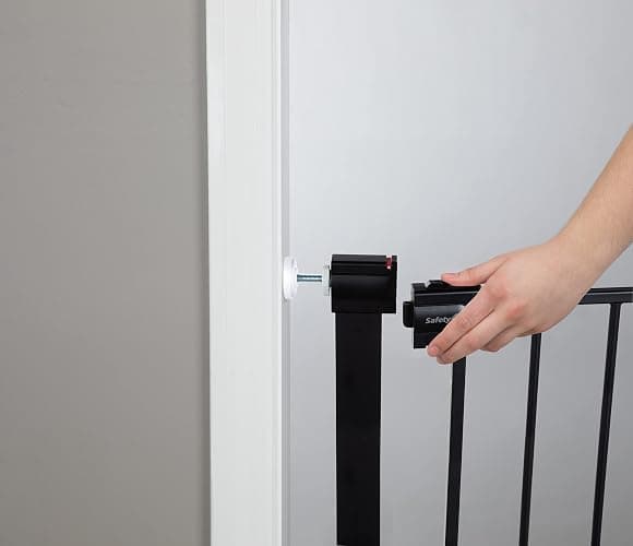 Safety 1st Easy Install 28'' Walk Thru Gate, Fits Between 29'' and 38'', Black, 1-Pack,(GA105CBLK) thumbnail 5