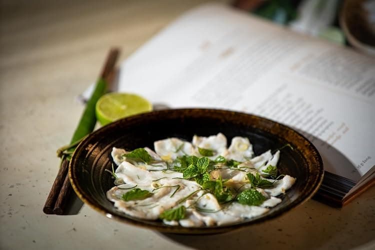 NHUM - Recipes from a Cambodian Home Kitchen thumbnail 15