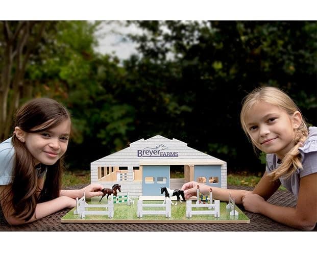Breyer Horses Breyer Farms Deluxe Arena Stable | 24 Piece Playset | 2 Stablemates Horses Included | 24.25" L x 22" W x 10.5" H | 1:32 Scale | Model #59243 thumbnail 9