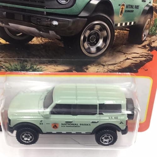 Matchbox 2021 Ford Bronco 25/100 (Mint Green) 1:64 Scale Die-Cast Metal Collectible Truck for Kids thumbnail 2