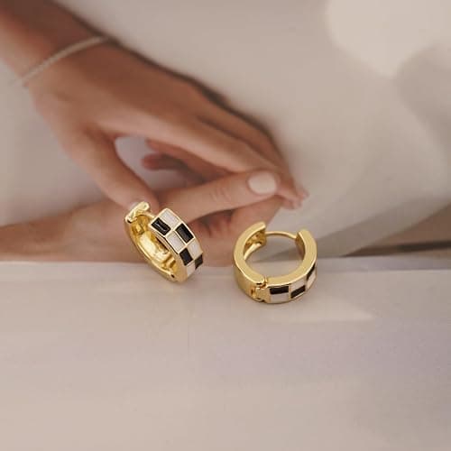Sriomu Chic Checker Small Hoop Cartilage Earrings Teacher Earrings for Women；White Black Enamel Hypoallergenic Hooped Gifts Gold and Silver tone thumbnail 4