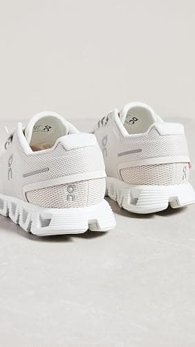 On Women's Cloud 5 Sneakers thumbnail 4