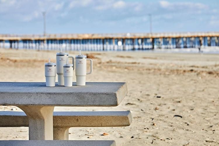 STANLEY Quencher H2.0 Tumbler with Straw 20 oz | Flowstate 3-Position Lid | Cup Holder Compatible for Travel | Insulated Stainless Steel Cup | BPA-Free | Cream thumbnail 7