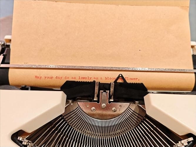Vintage Manual Typewriter with 2 Ink Ribbons & 100 Kraft Sheets, Restored Classic Typing Machine, Retro Writing Tool & Collectible Typewriter Decor for Office or Study thumbnail 7