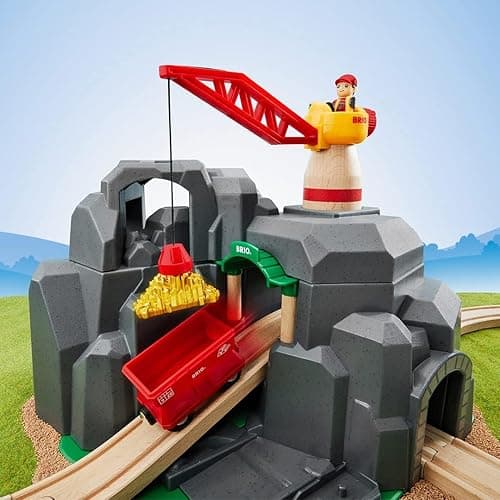 BRIO World - 33889 Crane & Mountain Tunnel | 7 Piece Toy Train Accessory for Kids | Interactive Play | FSC Certified Wood | Perfect for Ages 3 and Up thumbnail 2