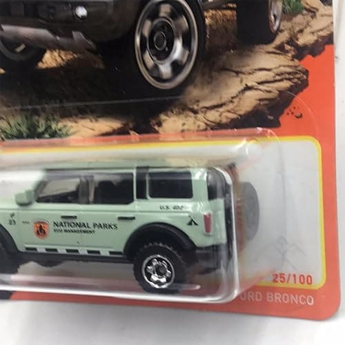 Matchbox 2021 Ford Bronco 25/100 (Mint Green) 1:64 Scale Die-Cast Metal Collectible Truck for Kids thumbnail 3