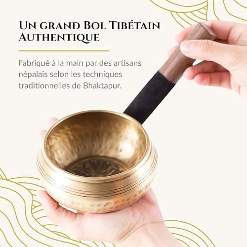 Zenamaste • Bol Tibétain Chantant Méditation Fait à la main à Bhaktapur (Népal) - 450gr ⌀11,5cm - Coffret Zen - Papier népalais - Coussin Bol Chantant (Métaux Anciens Chakra) - Maillet Bois thumbnail 3