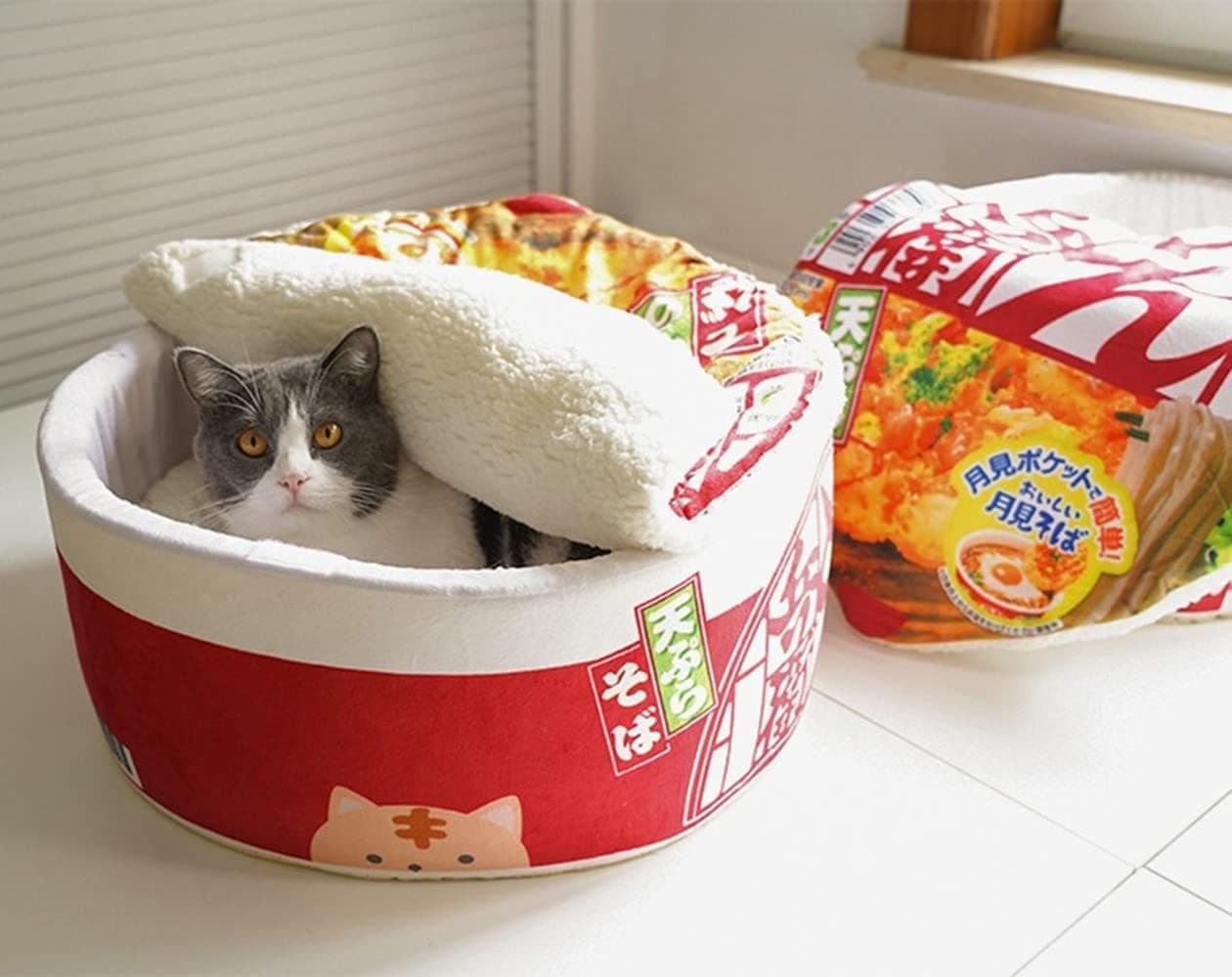 Cat Nest Instant Noodle Shape Cat House Cat Sofa Bed Cute and Comfortable Pet Cat House Detachable Multifunctional Soft Pet Bed Suitable for Cats and Dogs Applicable to All Seasons (S,Red) thumbnail 9