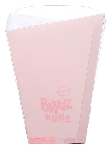 Bratz x Kylie Jenner - Bambola con look da giorno - Bambola da collezione con outfit, accessori e poster da giorno - Per bambini e collezionisti - Età 6+ thumbnail 7