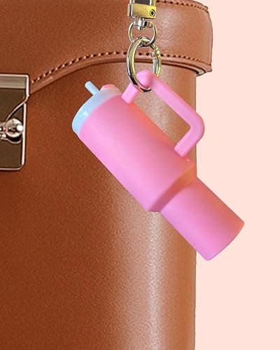 Mini-Schlüsselanhänger mit Lippenbalsam-Halter, niedlicher Becheranhänger für Schlüssel, Taschen und Geldbörsen, 9,9 cm thumbnail 4