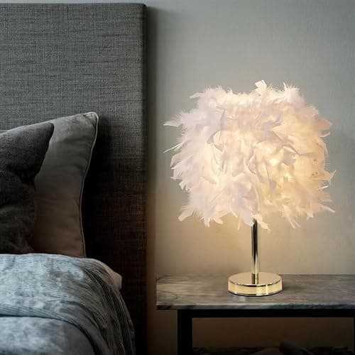 GUANSHAN Weiße Feder-Tischlampe, Nachttischlampe mit goldenem Sockel, Feder-Tischleuchte, Schreibtisch-Lampenschirm für Schlafzimmer, Heimdekoration, Fotografie-Requisiten thumbnail 2