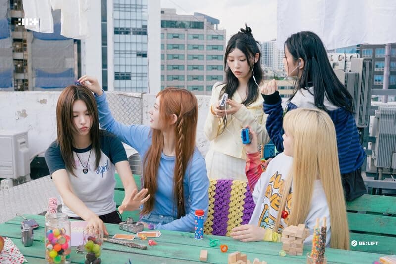 ILLIT I'LL LIKE YOU 2nd Mini Album with Tracking (GLLIT Set(TO+WITH+BETWEEN)) thumbnail 6