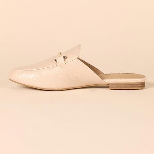 Amazon Essentials Women's Buckle Mule thumbnail 3