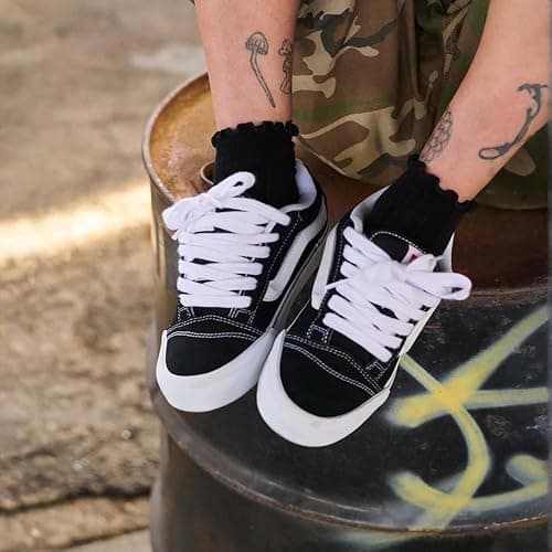 Vans Unisex Adult Knu Skool Shoe - '90s Retro Puffy Low-Top Fashion Sneakers for Men & Women thumbnail 11