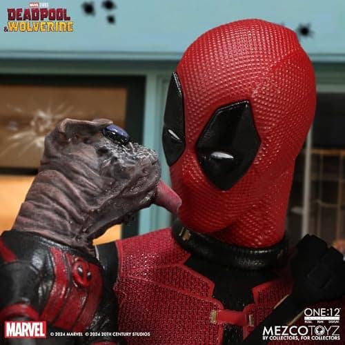 Mezco Toyz One:12 Collective Deadpool & Wolverine: Deadpool 1/12 Scale Collectible Figure thumbnail 6