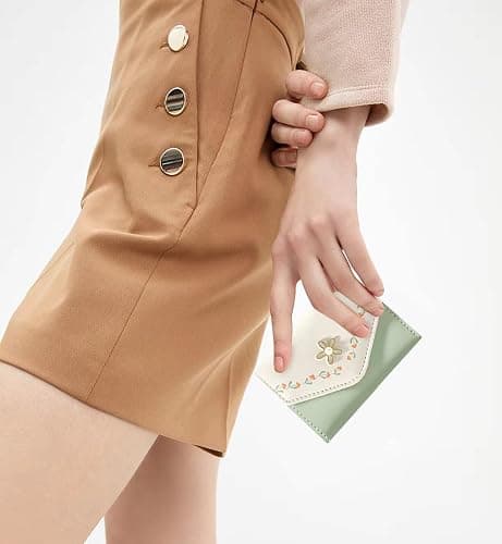 kuifang Girls Cute flowers Print Wallet, Small Tri-folded Aesthetic Wallet, PU Leather Purse Cash Pocket Card Holder ID Window Purse for Women(Green) thumbnail 4