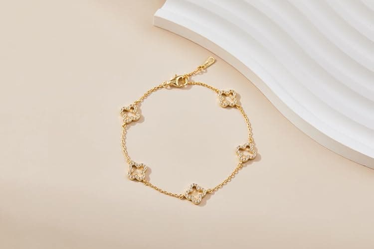 Gold Bracelets for Women, 18K Gold Plated Clover Bracelet for Women Lucky Four Leaf Link Bracelets Jewelry Gifts Trendy for Women thumbnail 5