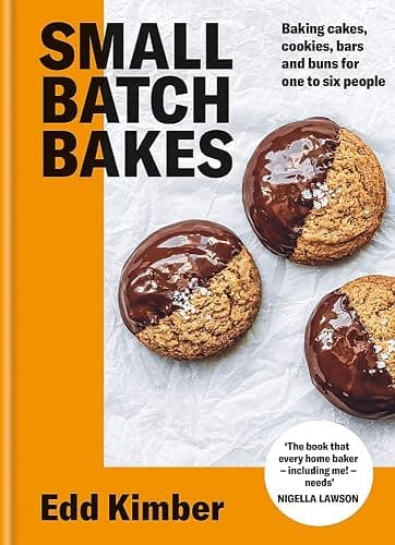 Small Batch Bakes: Baking cakes, cookies, bars and buns for one to six people - Image 1