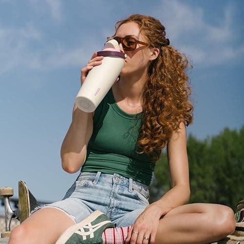 Owala FreeSip Sway Insulated Stainless Steel Water Bottle with Two-Way Spout, Built-In Straw and Bucket Handle, Made for Travel, School, and Sports, 30oz, BPA Free, Leak Proof, Pink Angel Food Cake thumbnail 3