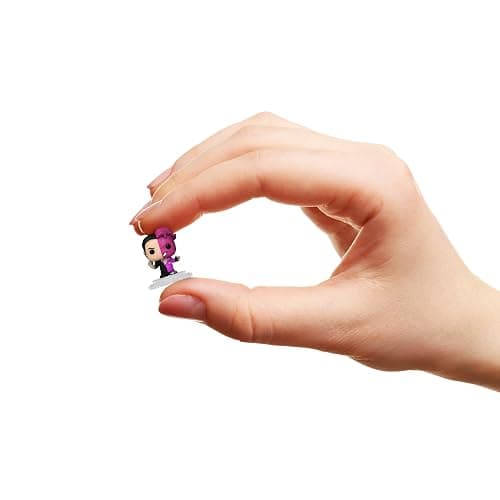 Funko Bitty POP! Batman 85th - Two Face, 4-Pack and A Surprise Mystery Mini Figure - 0.9 Inch (2.2 Cm) - DC Comics Collectable - Stackable Display Shelf Included - Gift Idea - Party Bags Stocking thumbnail 2