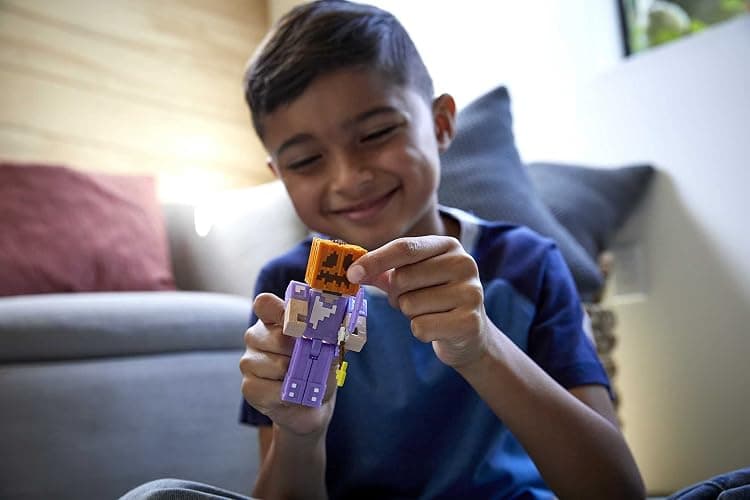 Mattel Minecraft Ultimate Ender Dragon Figure, 20-in Mist-Breathing Creature, Plus 3.25-in Color-Change Steve Figure, Weapon, Amor and Battle Accessory, Gift for 6 Years Old and Up thumbnail 2