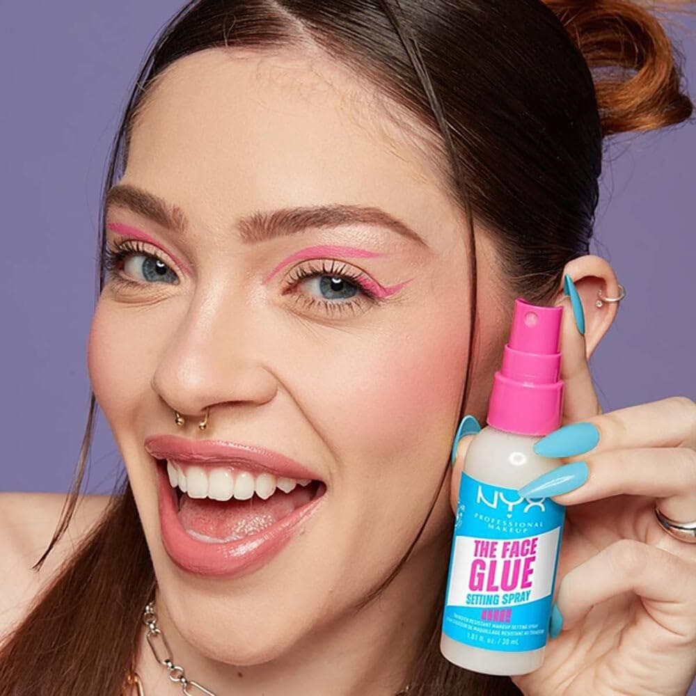 NYX Professional Makeup The Face Glue Setting Spray, Spray fijador de maquillaje, A prueba de transferencias y desvanecimientos. Duración por 24 hrs. A prueba de agua - Tono transparente, 60ml thumbnail 8