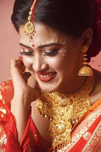 VAMA Premium Velvet Multicolor Forehead Stickers Bindiya Bindis Bollywood Bindi Booklet for Women (Pack of 948 - Bindi Book) thumbnail 6