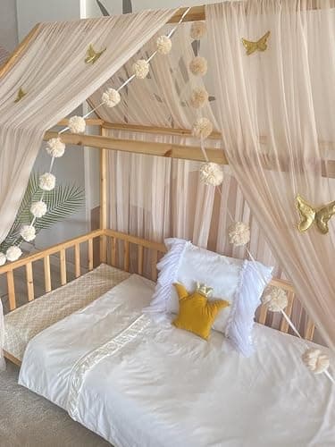 Baby Fancyroom Ciel de lit de Maison, décoration pour Chambre d'enfant, lit d'enfant, baldaquin, Guirlande de Pompons en Tulle de qualité supérieure (Beige, 380cm, +5 Papillons Dores) - Beige - 380cm, +5 Papillons dores thumbnail 3