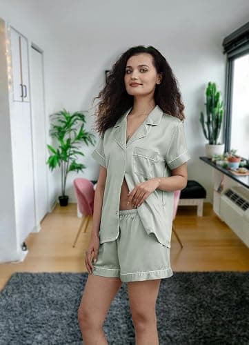 WJing Yi Jia Womens Silk Satin Pajamas Loungewear Two-Piece Sleepwear Button-Down Floral Pj Set XS-4XL thumbnail 4
