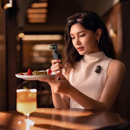 Bundle DJI Osmo Pocket 3 Créateur, Vlogging CMOS 1'' et Vidéo 4K/120 ips | Stabilisation à 3 axes, Suivi Facial/Objet, MAP rapide, avec Micro pour un Son net, Petite Cam. pour Photographie thumbnail 9