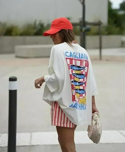 Cute Strawberry Beach Shirts Oversized Graphic Tees Women Short Sleeve Y2k Summer Tops 2000s Aesthetic Preppy Clothes thumbnail 2