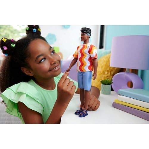 Barbie Fashionistas Ken Doll #220 with Behind-the-Ear Hearing Aids & Broad Body Wearing a Removable Orange Patterned Shirt, Shorts & Jelly Sandals thumbnail 2