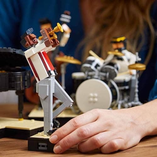 Lego® Ideas Jazz Quartet 21334 Building Kit; Build-and-Display Model for Adults with a Passion for Music thumbnail 8