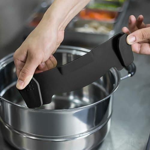 AUOON Clip On Strainer Silicone for All Pots, Standard 8.86 x 3.55in, Black | Food-grade BPA-free, Fits Pots Pans Bowls, Dishwasher Safe, for Pasta Noodles Vegetable Fruits, Space-saving Kitchen Gadget thumbnail 4
