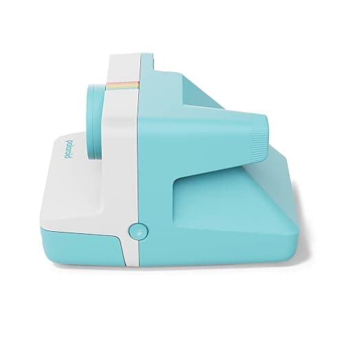 Polaroid Now 3rd Generation I-Type Instant Camera + Film Bundle - Now Artic Blue Camera + 16 Color Photos (6644) thumbnail 8