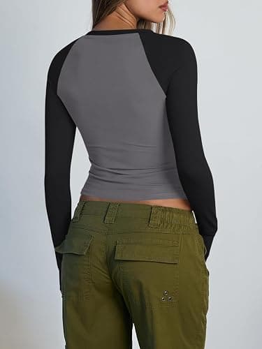 Trendy Queen Women's Long Sleeve Shirts Slim Fit Stretchy Color Block Slightly Cropped Tops thumbnail 4