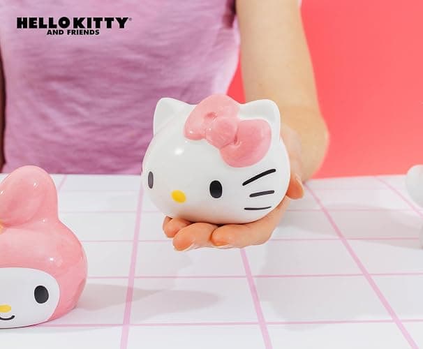 Silver Buffalo Sanrio Hello Kitty And My Melody 3D Sculpted Ceramic Salt and Pepper Shaker Set thumbnail 2