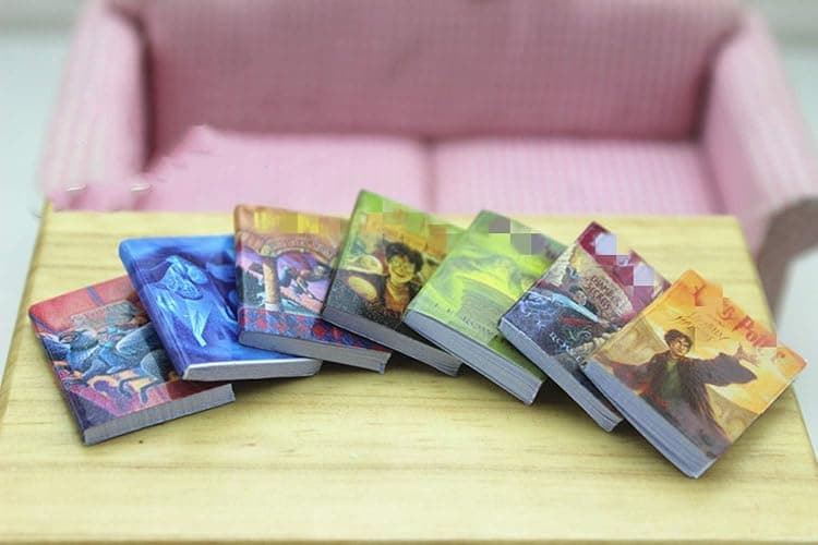 SXFSE Dollhouse Decoration Accessories, 1:12 Dollhouse Miniature Scene Model Novel Books for Bedroom Book Room Play Toy 7 Pcs (Multicolored, 20 x 24 mm) thumbnail 2